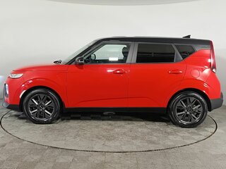 2021 Kia Soul III, красный, 2080000 рублей, вид 4