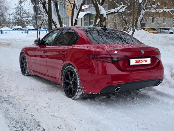 2017 Alfa Romeo Giulia II (952), красный, 3000000 рублей - вид 11