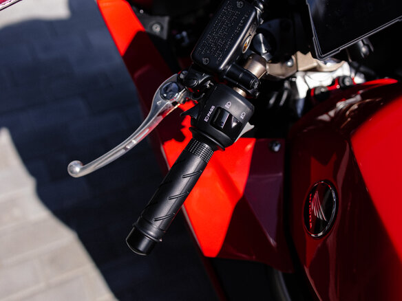 2014 Honda VFR 800, красный, 814312 рублей - вид 24