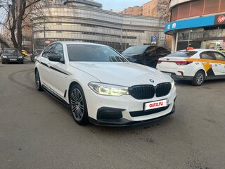 2019 BMW 5 серии 530d xDrive VII (G30/G31/G38), белый, 3800000 рублей, вид 4