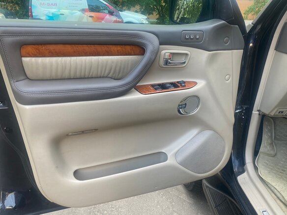 2004 Lexus LX 470 II Рестайлинг, чёрный, 2300000 рублей - вид 12