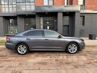 2020 Volkswagen Passat (North America and China) II (NA Market), серый, 2050000 рублей, вид 4