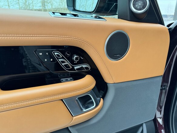 2021 Land Rover Range Rover IV Рестайлинг, пурпурный, 8490000 рублей - вид 10