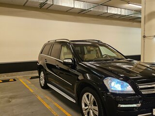 2010 Mercedes-Benz GL-Класс 500 I (X164) Рестайлинг, чёрный, 2100000 рублей, вид 3