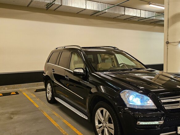2010 Mercedes-Benz GL-Класс 500 I (X164) Рестайлинг, чёрный, 2100000 рублей - вид 2