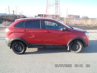 2019 Lada (ВАЗ) XRAY Cross I, красный, 1000000 рублей, вид 3
