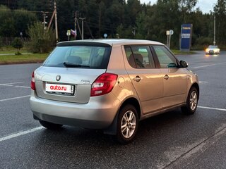 2010 Skoda Fabia II Рестайлинг, серый, 390000 рублей, вид 4