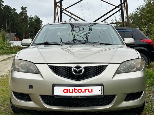 2005 Mazda 3 I (BK), золотистый