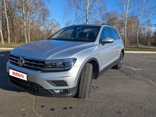 2019 Volkswagen Tiguan II, серебристый, 2249978 рублей, вид 3