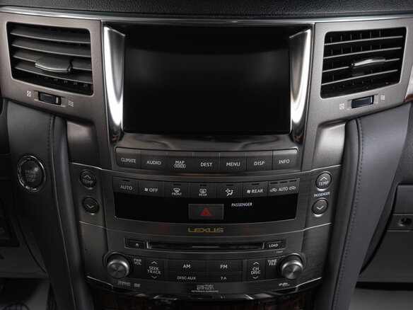 2008 Lexus LX 570 III, серебристый, 3600000 рублей - вид 16