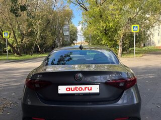 2017 Alfa Romeo Giulia II (952), серый, 2499900 рублей, вид 4
