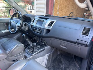 2012 Toyota Hilux VII Рестайлинг, серый, 2500000 рублей, вид 4