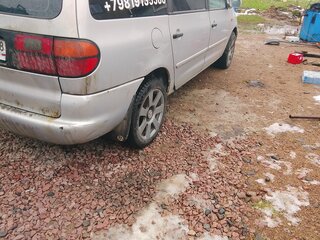 1999 Volkswagen Sharan I, серебристый, 300000 рублей, вид 3