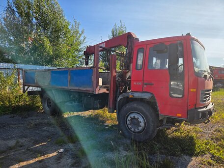 2004 Volvo FL, красный, 4150000 рублей, вид 1
