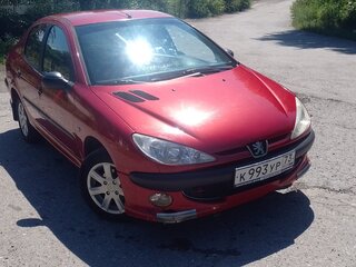 2009 Peugeot 206, красный, 330000 рублей, вид 1