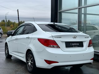 2015 Hyundai Solaris I Рестайлинг, белый, 1150000 рублей, вид 5