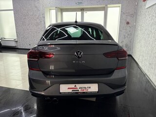 2021 Volkswagen Polo VI, серый, 1495000 рублей, вид 4