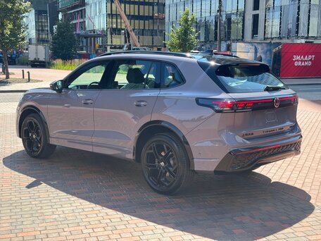 2026 Volkswagen Tiguan L Pro III (China Market), серый, 4249000 рублей, вид 5