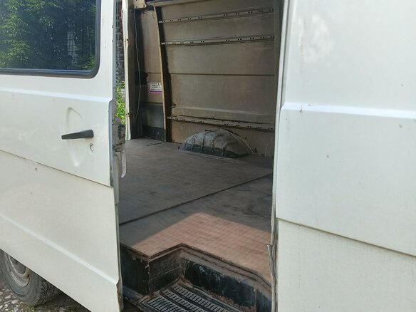 1990 Volkswagen LT, белый, 445000 рублей - вид 13