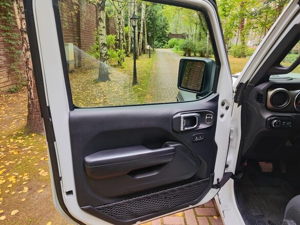 2018 Jeep Wrangler IV (JL), белый, 4700000 рублей - вид 10