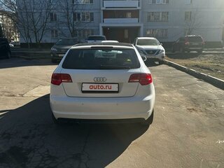 2010 Audi A3 II (8P) Рестайлинг 2, белый, 900000 рублей, вид 2