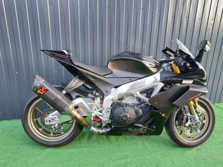 2019 Aprilia RSV4, чёрный, 1502824 рублей, вид 3