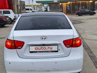 2010 Hyundai Elantra IV (HD), белый, 850000 рублей, вид 4