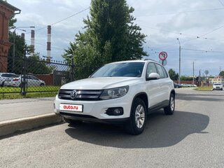 2013 Volkswagen Tiguan I Рестайлинг, белый, 870000 рублей, вид 1