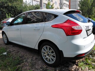2012 Ford Focus III, белый, 860000 рублей, вид 5