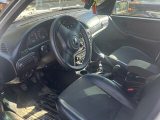 2015 Chevrolet Niva I Рестайлинг, белый, 900000 рублей, вид 3