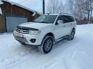 2015 Mitsubishi Pajero Sport II Рестайлинг, белый, 2050000 рублей, вид 1