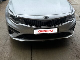 2018 Kia Optima IV Рестайлинг, серебристый, 1980000 рублей, вид 1