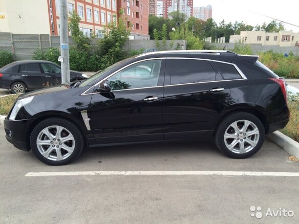 2010 Cadillac SRX II, чёрный