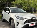2021 Toyota RAV4 V (XA50), белый - вид 1