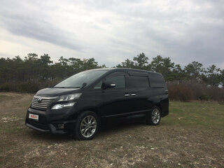 2010 Toyota Vellfire I, чёрный, 2100000 рублей, вид 1