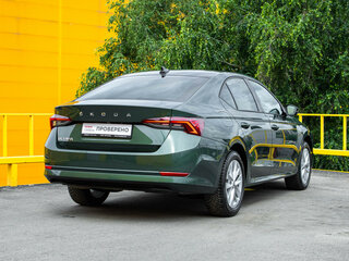 2022 Skoda Octavia IV (A8), зелёный, 2599000 рублей, вид 4