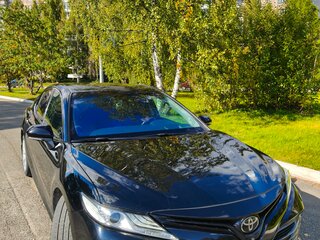 2019 Toyota Camry VIII (XV70), чёрный, 2925000 рублей, вид 3