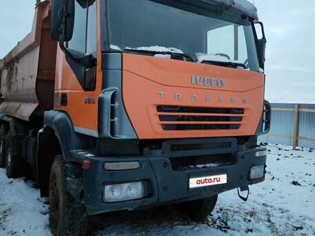 2007 Iveco Trakker, оранжевый, 1950000 рублей, вид 3