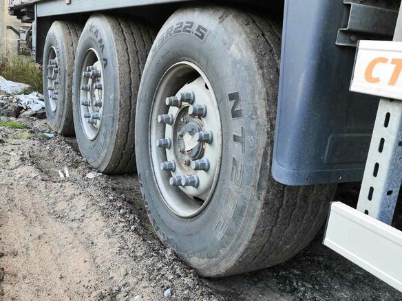 2007 Volvo FM, синий, 1600000 рублей - вид 10