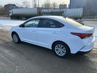 2021 Hyundai Solaris II Рестайлинг, белый, 1550000 рублей, вид 3