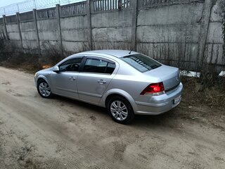 2010 Opel Astra H Рестайлинг, серый, 680000 рублей, вид 3