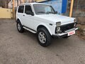 2013 Lada (ВАЗ) 2121 (4x4) I Рестайлинг, белый, 550000 рублей - вид 2