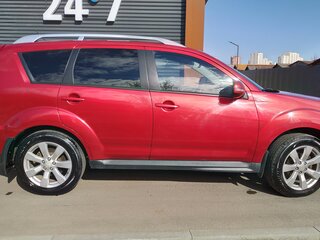 2010 Mitsubishi Outlander II Рестайлинг, пурпурный, 1190000 рублей, вид 3