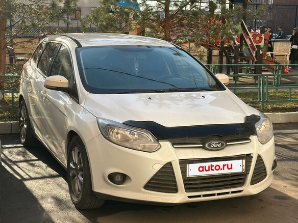 2013 Ford Focus III, белый, 750000 рублей - вид 2