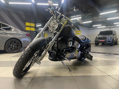 2008 Harley-Davidson Softail Custom, чёрный, 1600000 рублей, вид 4