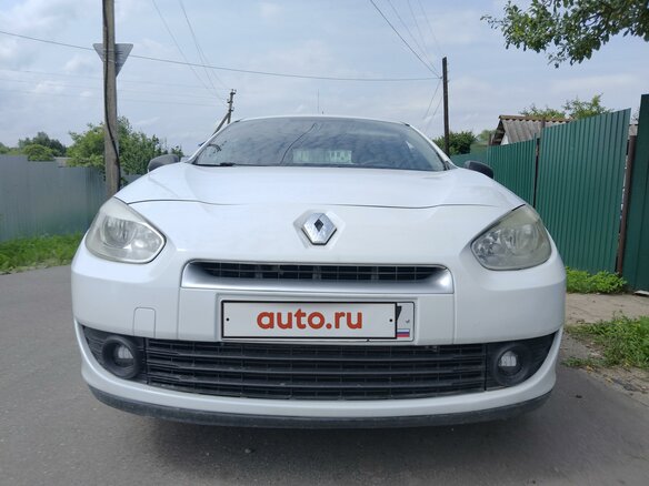 2012 Renault Fluence I, белый, 850000 рублей - вид 3