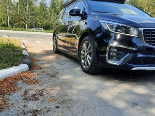 2019 Kia Carnival III, чёрный, 3650000 рублей, вид 4