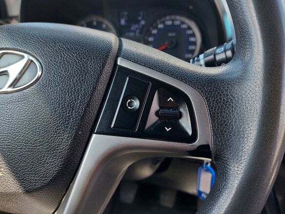 2015 Hyundai Solaris I Рестайлинг, белый, 839000 рублей - вид 17