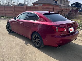 2011 Lexus IS 250 II Рестайлинг 2, красный, 2000000 рублей, вид 4