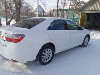2016 Toyota Camry VII (XV50) Рестайлинг, белый, 2300000 рублей, вид 3
